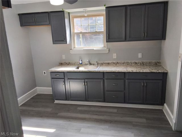 1818 Farmington Road, East Cleveland, OH 44112