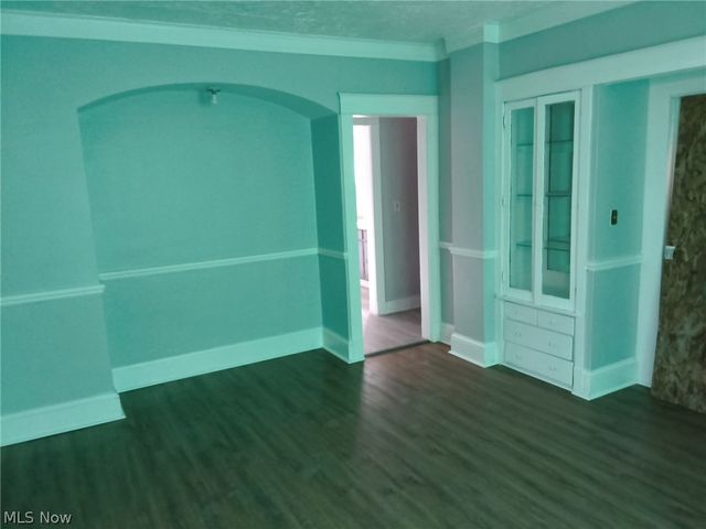 1818 Farmington Road, East Cleveland, OH 44112