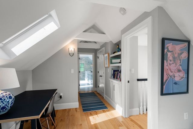 14 Holly Avenue, Cambridge, MA 02138