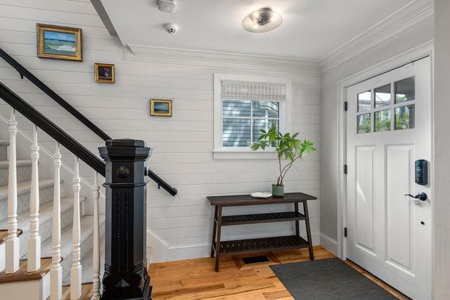 14 Holly Avenue, Cambridge, MA 02138