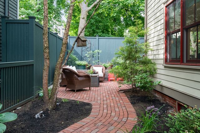 14 Holly Avenue, Cambridge, MA 02138