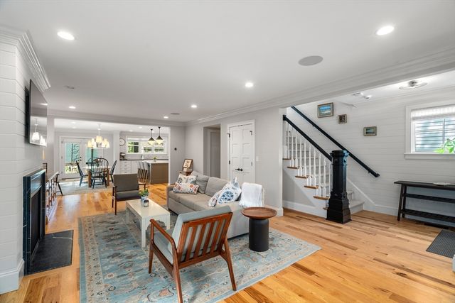 14 Holly Avenue, Cambridge, MA 02138