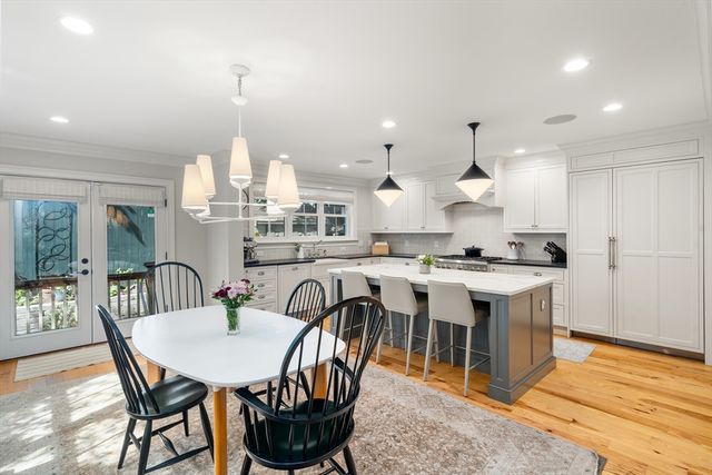 14 Holly Avenue, Cambridge, MA 02138