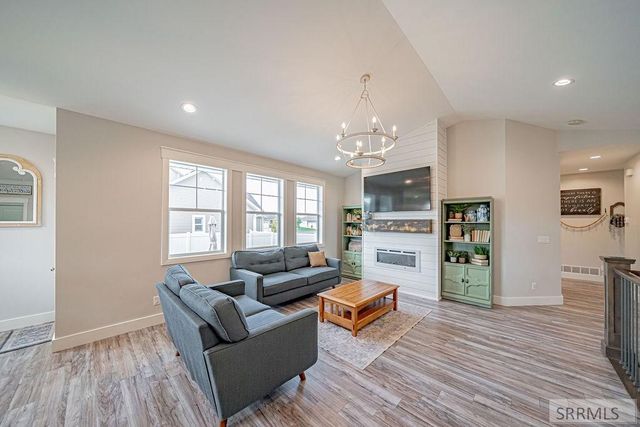 4878 Torcello Drive, Ammon, ID 83406
