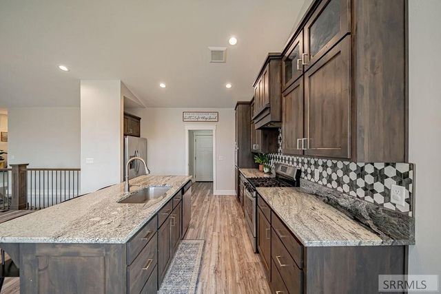 4878 Torcello Drive, Ammon, ID 83406