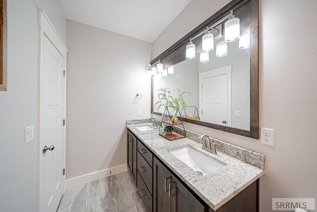 4878 Torcello Drive, Ammon, ID 83406