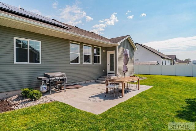 4878 Torcello Drive, Ammon, ID 83406