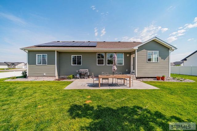 4878 Torcello Drive, Ammon, ID 83406