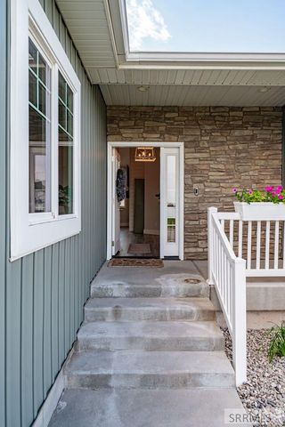 4878 Torcello Drive, Ammon, ID 83406
