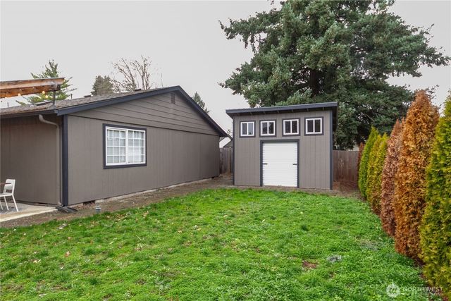 12708 NE 41St Street, Vancouver, WA 98682