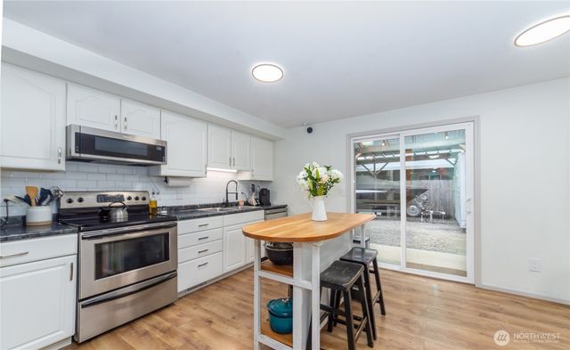 12708 NE 41St Street, Vancouver, WA 98682