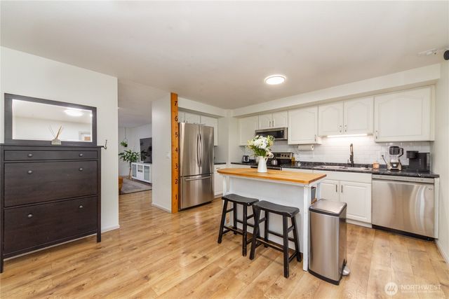 12708 NE 41St Street, Vancouver, WA 98682