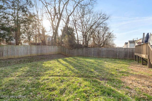 10118 Winding River Way, Louisville, KY 40229