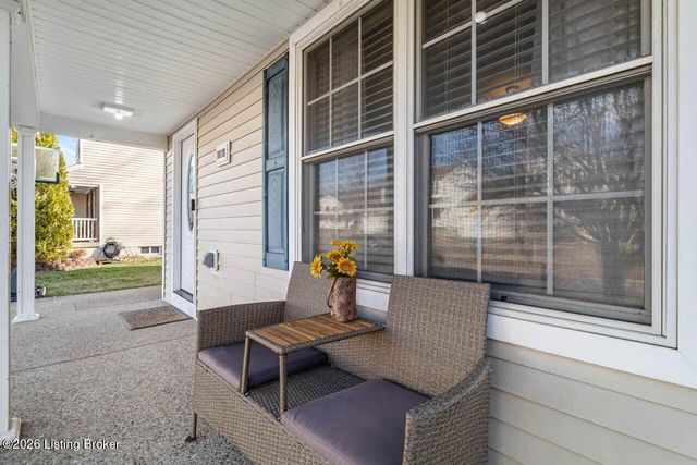 10118 Winding River Way, Louisville, KY 40229