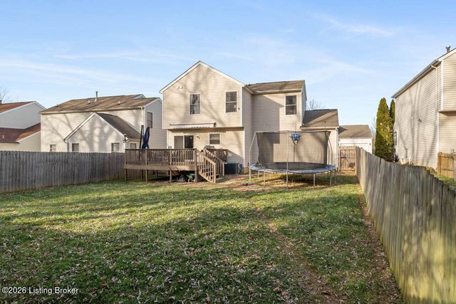 10118 Winding River Way, Louisville, KY 40229