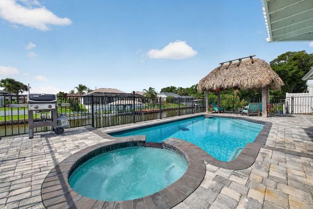 110 CIMMARON DRIVE, Palm Coast, FL 32137