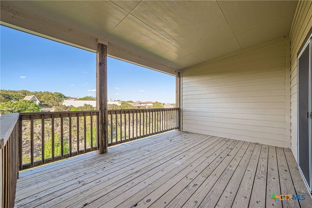 507 Venture Boulevard, Point Venture, TX 78645