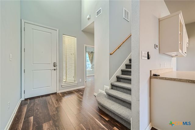 507 Venture Boulevard, Point Venture, TX 78645