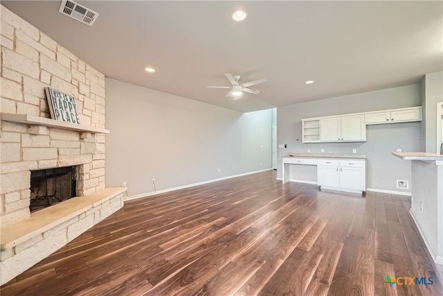 507 Venture Boulevard, Point Venture, TX 78645
