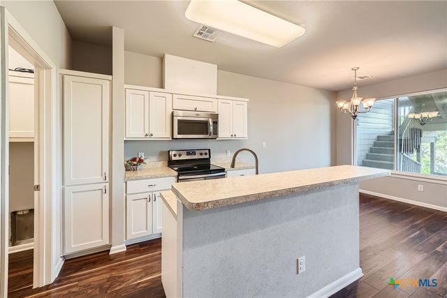 507 Venture Boulevard, Point Venture, TX 78645