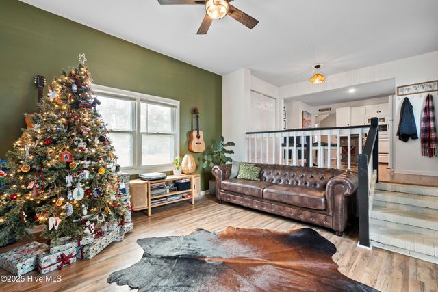 15 Laurel Drive, Wilmington, NC 28405