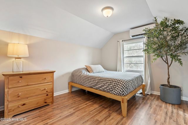 15 Laurel Drive, Wilmington, NC 28405