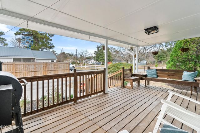 15 Laurel Drive, Wilmington, NC 28405