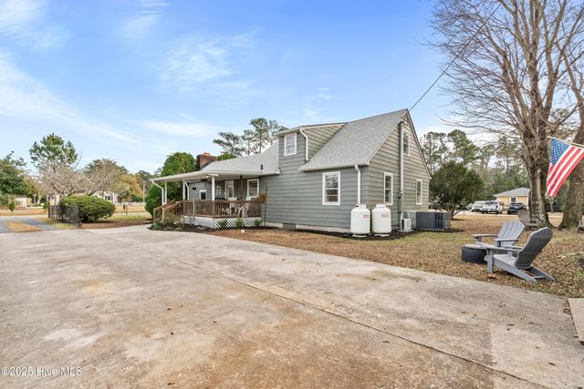 15 Laurel Drive, Wilmington, NC 28405