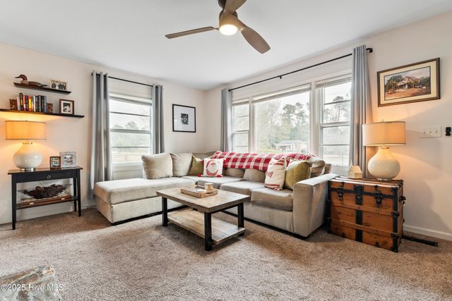 15 Laurel Drive, Wilmington, NC 28405