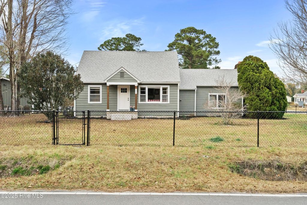 15 Laurel Drive, Wilmington, NC 28405