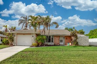 2349 SE Avalon Road, Port St Lucie, FL 34952