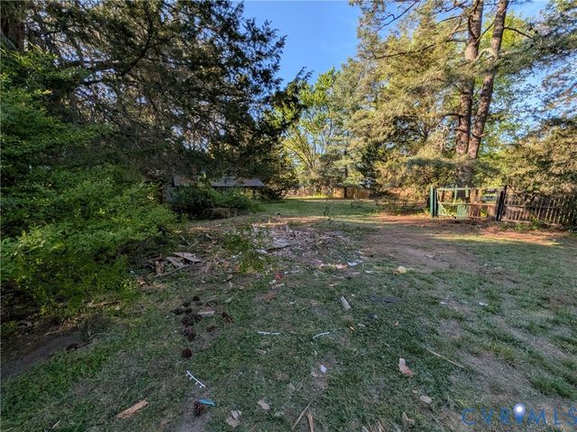 8280 Turner Rd, Henrico, VA 23231