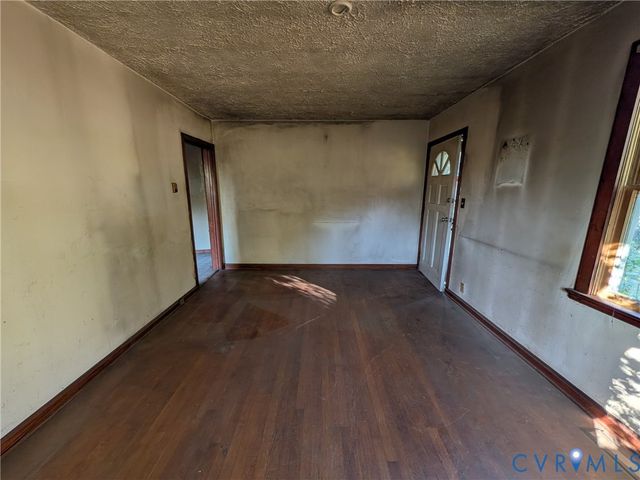 8280 Turner Rd, Henrico, VA 23231