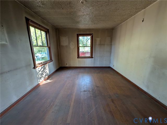 8280 Turner Rd, Henrico, VA 23231