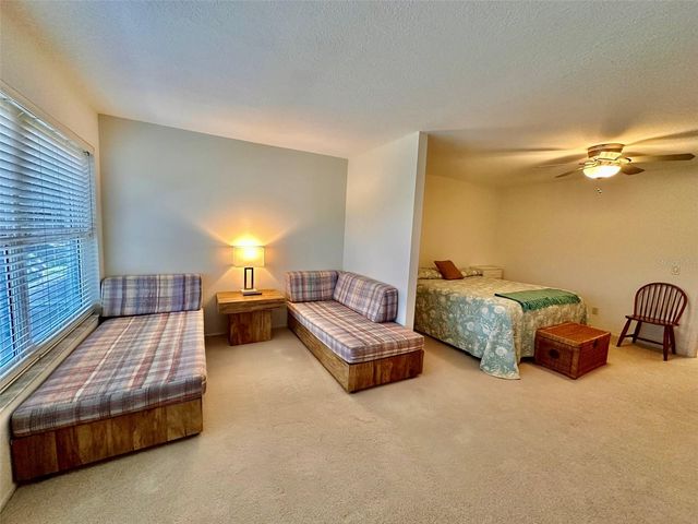 2100 WORLD PARKWAY BOULEVARD 48, Clearwater, FL 33763