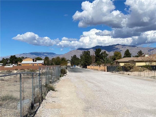 5805 Calverts Street, Las Vegas, NV 89130