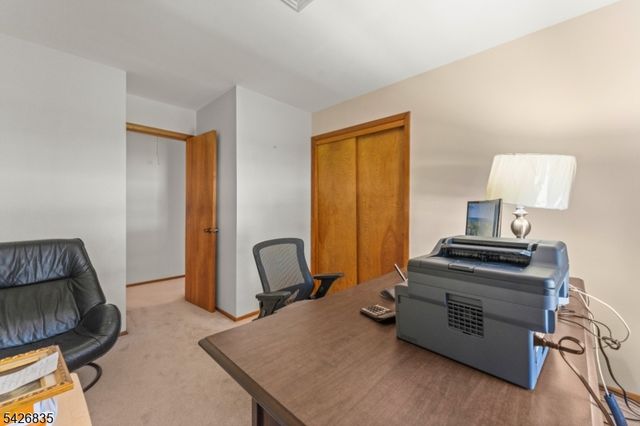 72 Pilgrim Dr, Clifton City, NJ 07013