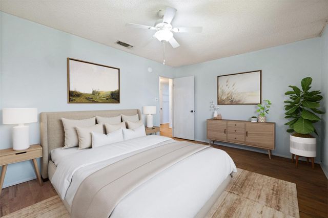 2303 Carolyn DR, Taylor, TX 76574