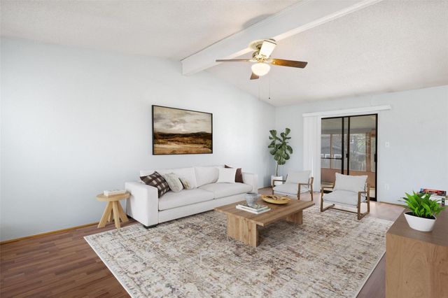 2303 Carolyn DR, Taylor, TX 76574