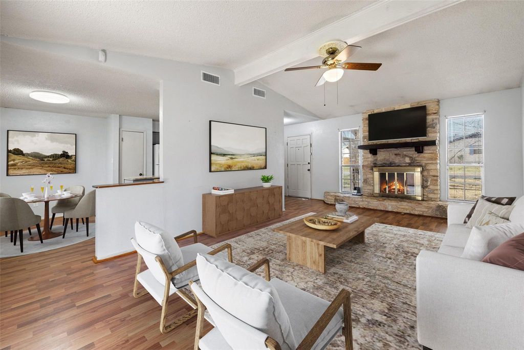 2303 Carolyn DR, Taylor, TX 76574