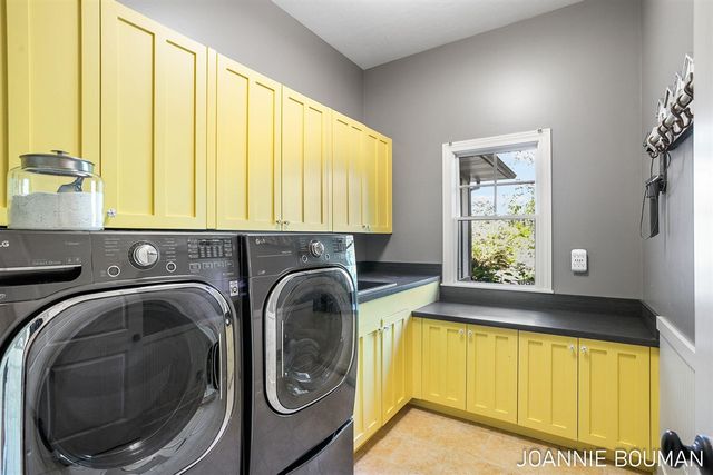 15611 River Woods Drive, West Olive, MI 49460