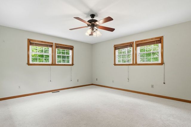 946 Laurel Circle, Blue Ridge, GA 30513