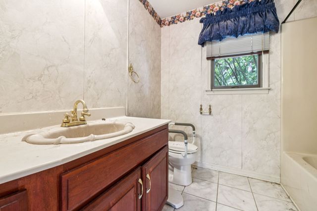 805 Shady Bluff Trl, Clarksville, TN 37043