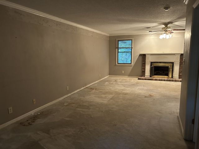 805 Shady Bluff Trl, Clarksville, TN 37043