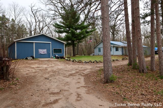7074 Holton-Duck Lake Road, Holton, MI 49425