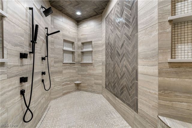 8633 Fulton Drive NW, Massillon, OH 44646