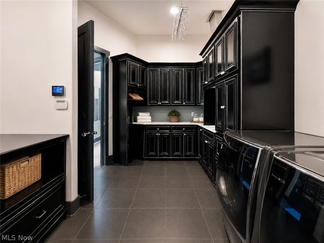 8633 Fulton Drive NW, Massillon, OH 44646