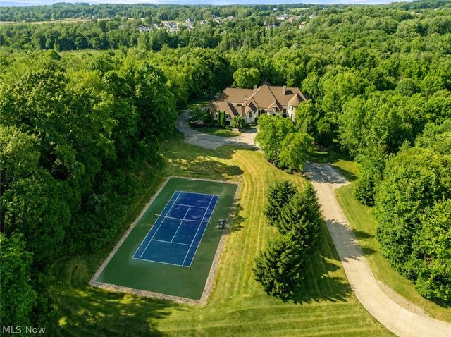 8633 Fulton Drive NW, Massillon, OH 44646