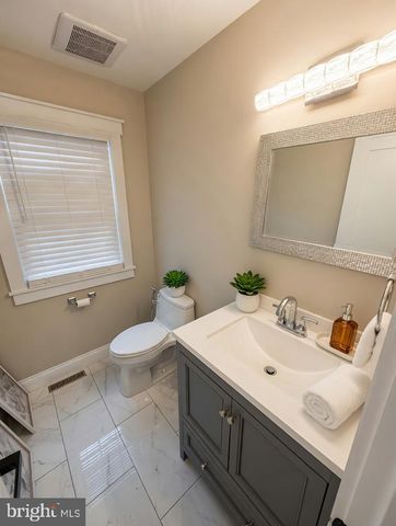 36 CURRANT DR, Newark, DE 19702