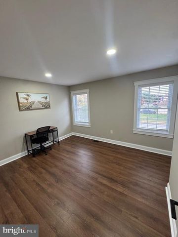 36 CURRANT DR, Newark, DE 19702